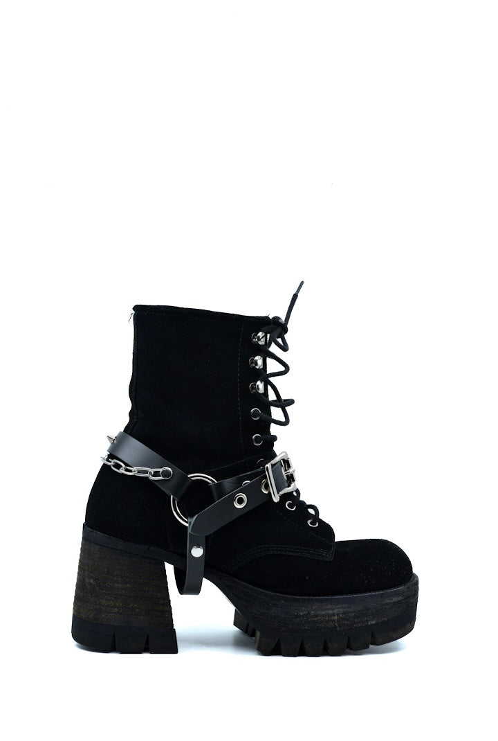 Boot Harness
