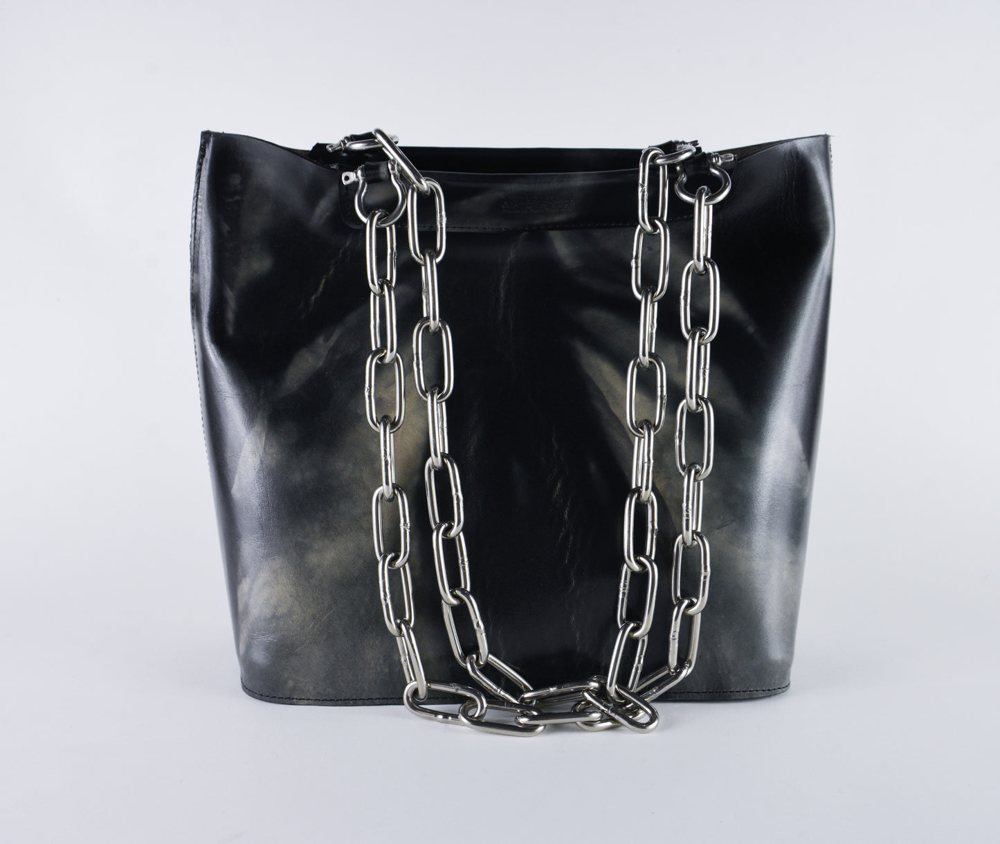 Liquid Chain Tote - Black