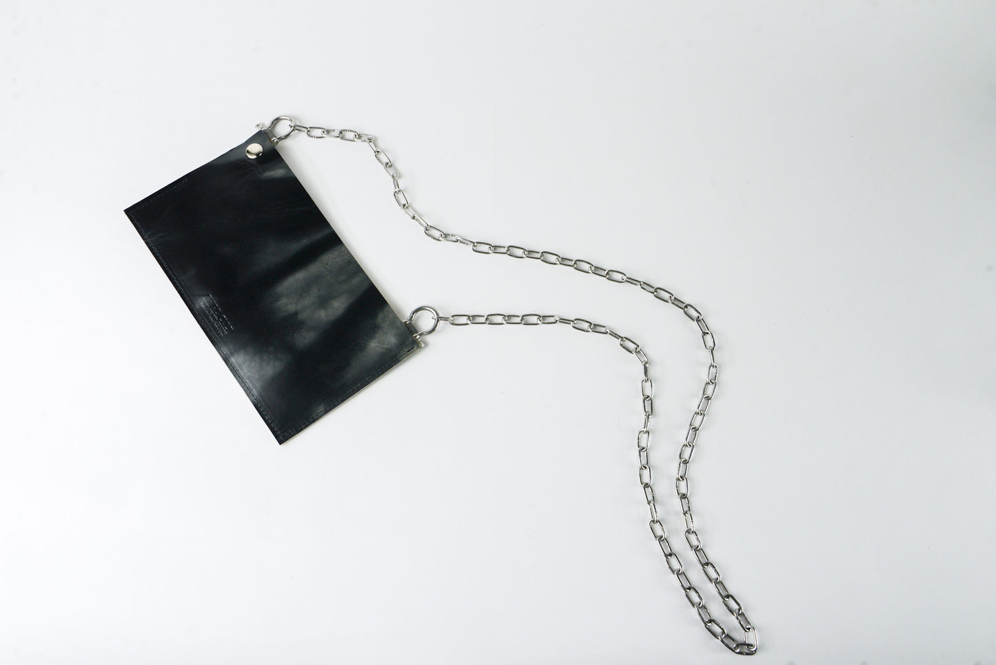 Crossbody Chain Pouch -Liquid Black